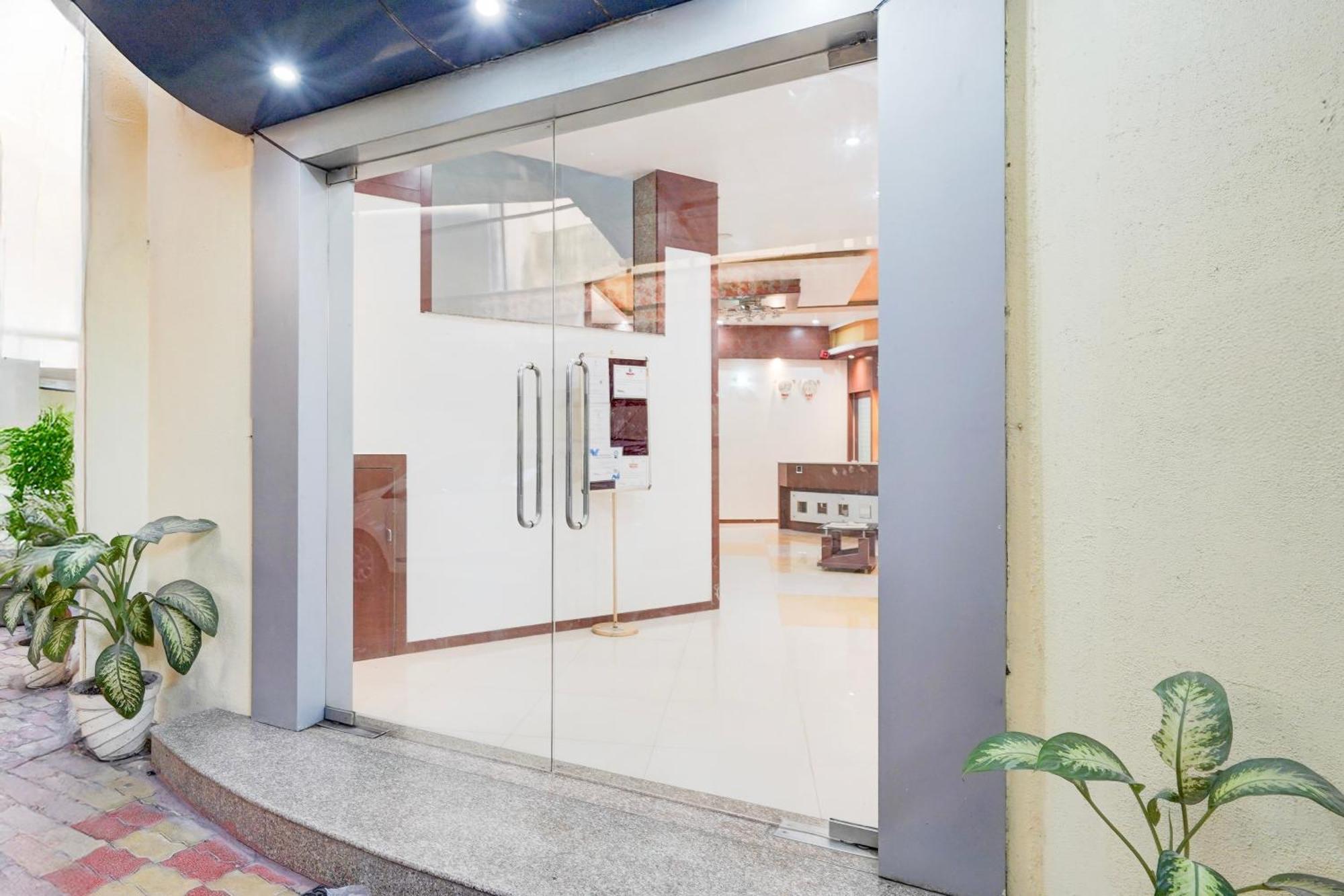 Super Townhouse Mg Road Porbandar Formerly Hotel Harmony Exterior photo